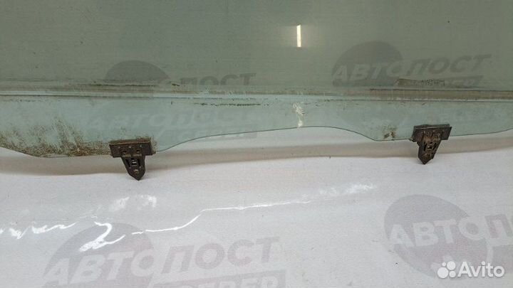 Стекло двери переднее правое Nissan Primera 1.6