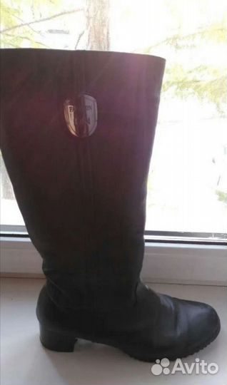 Новые зимние сапоги 