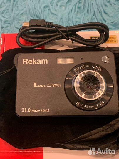 Компактный фотоаппарат