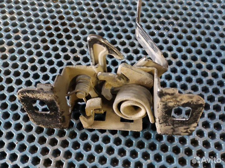 Замок капота Chevrolet Aveo T300