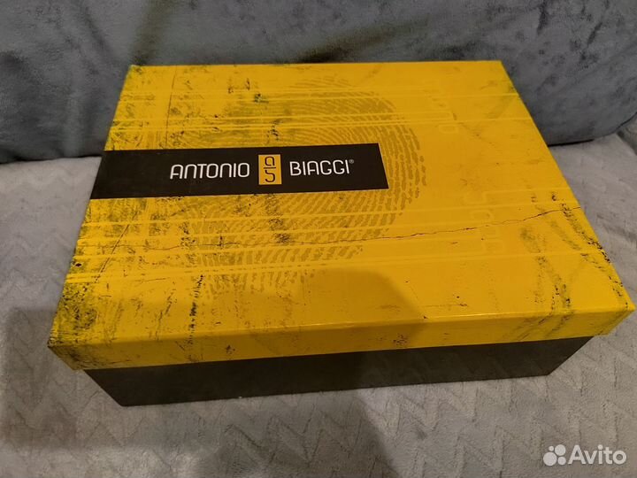 Туфли желтые кожаные 39 размер