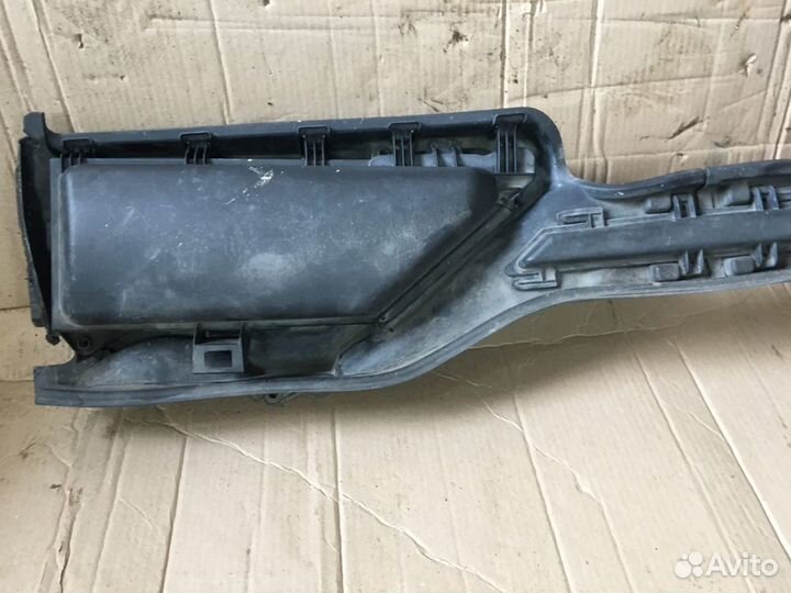 Корпус салонного фильтра BMW 5 E60