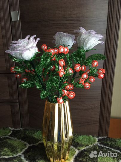 Розы из бисера