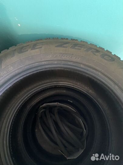 Pirelli Ice Zero 235/55 R19