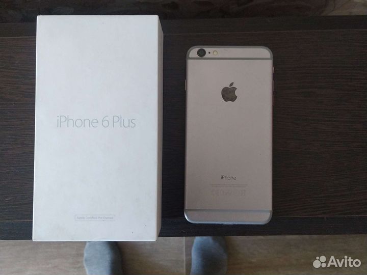 Телефон iPhone 6+