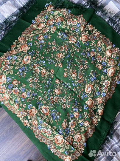 Павлопосадский шерстяной платок