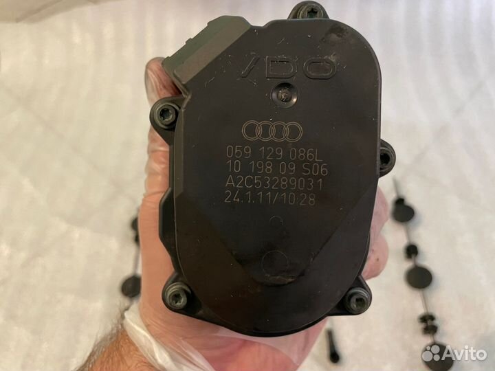 Привод моторчик вихревых заслонок 059129086L