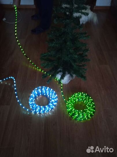 Елка искусственная. Светодиодная лента