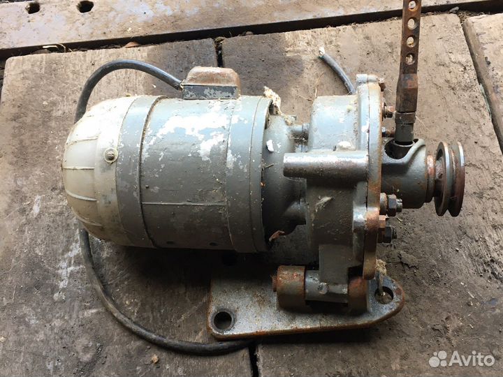 Двигатель от военной швейной машинки