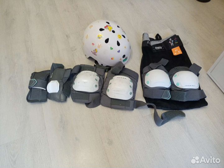 Шлем, наколенники, налокотники, нарукавники