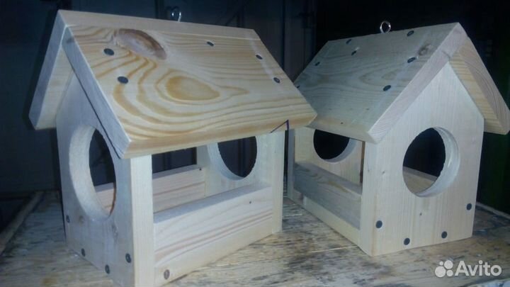 Кормушка для птиц, белок