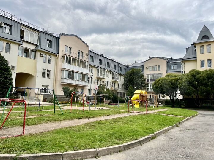 2-к. квартира, 72,6 м², 4/4 эт.