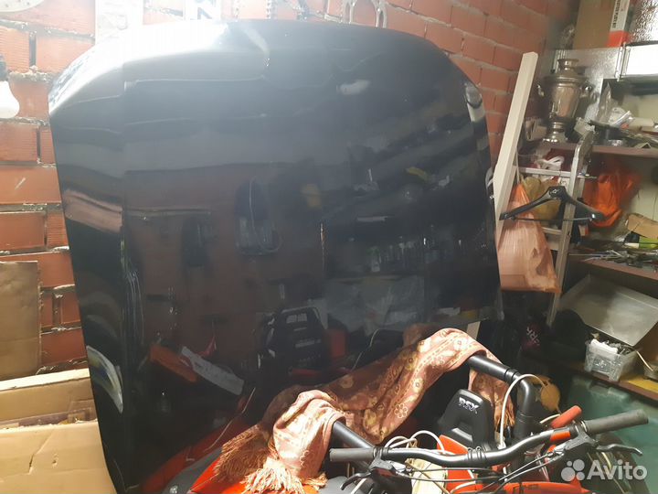 Капот на Паджеро4