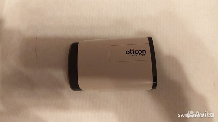 Слуховой аппарат oticon
