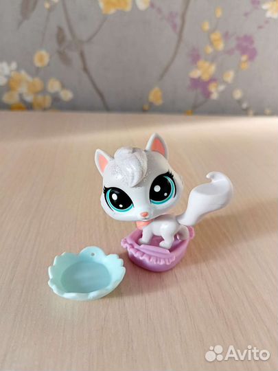 Littlest pet shop