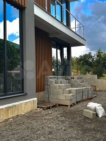 Коттедж 179,2 м² на участке 3 сот.