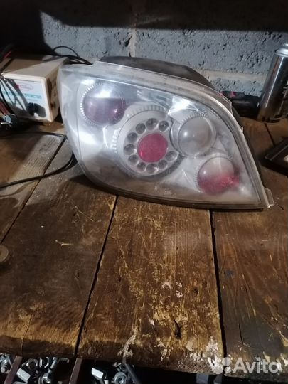 Задние фанари на пижо 307 2003 г