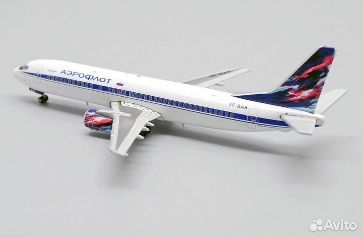Модель самолета 1/400 Boeing 737-400 Аэрофлот
