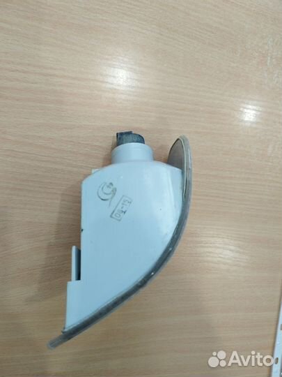 Указатель поворота правый ваз 2115