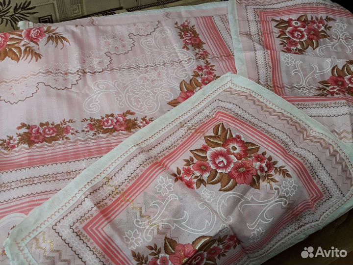Покрывало 2-х спальное +наволочки (новые)