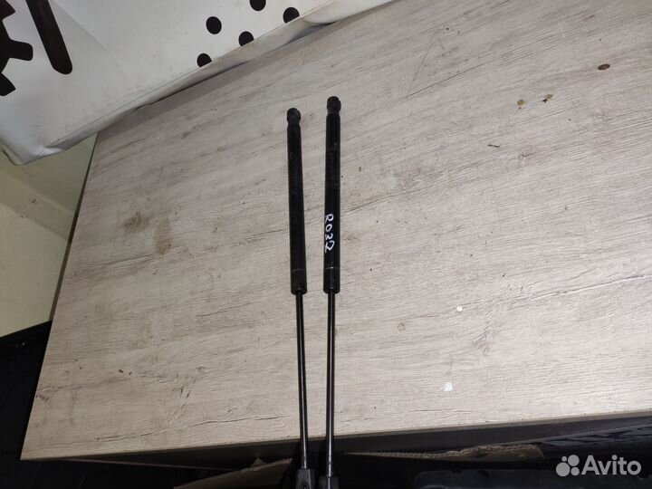 Амортизатор багажника Додж Калибр Dodge Caliber