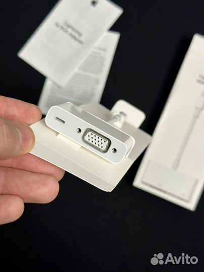 Lightning to VGA Adapter