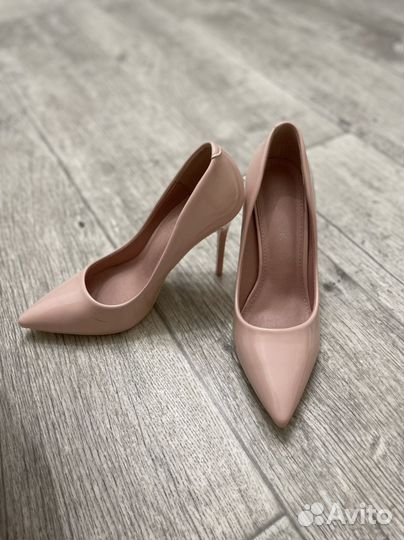 Обувь женская 38 размер