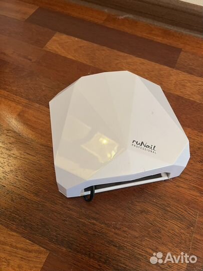 Лампа для ногтей LED UV