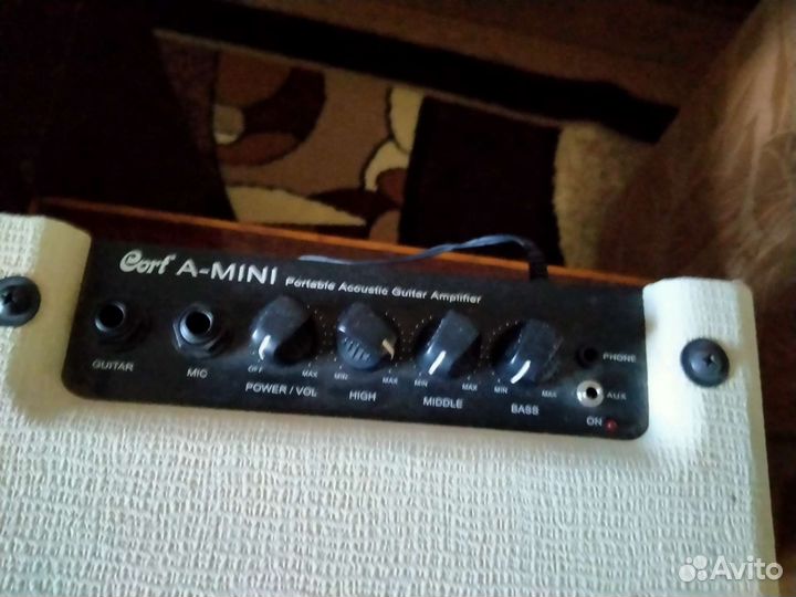 Комбоусилитель Cort A-Mini