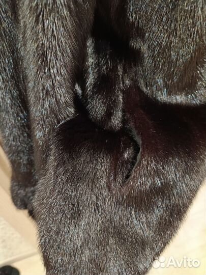 Шуба норковая с воланами 48 размера