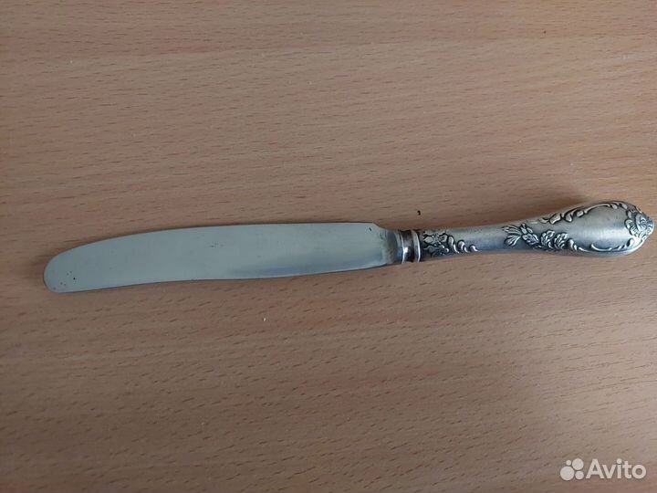 Мельхиоровый нож и подстаканник