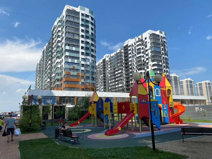 4-к. квартира, 101 м², 4/16 эт.
