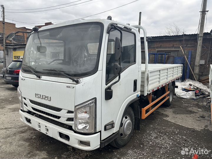 Isuzu Elf, 2023