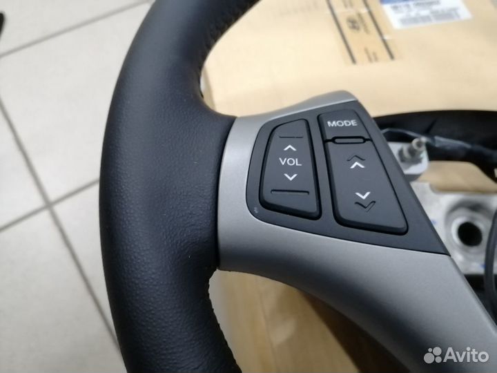 Руль на Ай-30 кожаный. Новый. Оригинал