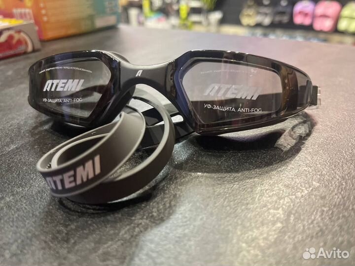 Серые очки для плавания Atemi: Элегантность и функ
