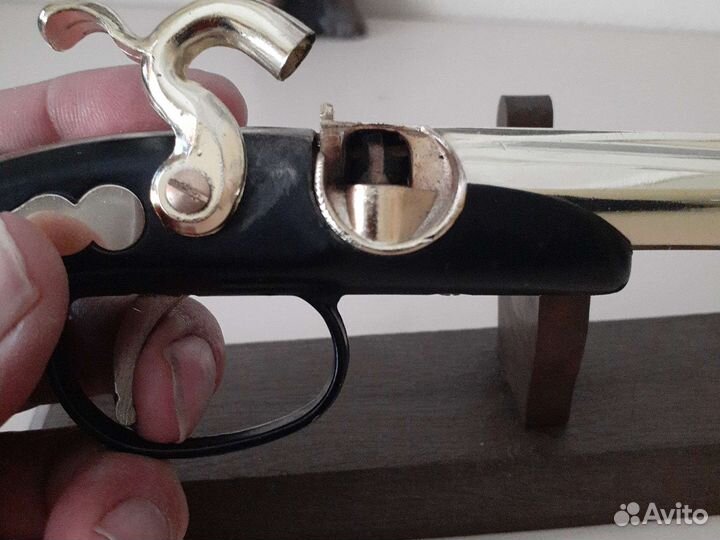 Зажигалка бензиновая