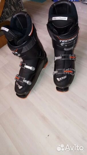 Горнолыжные ботинки