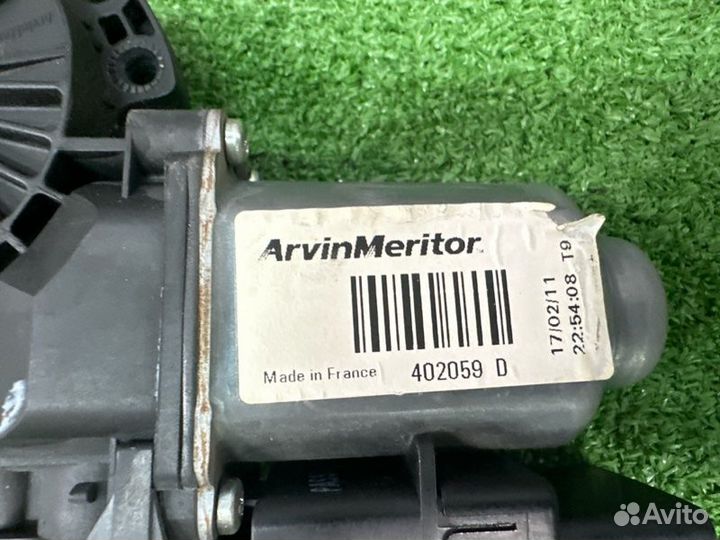 Мотор стеклоподъемника задний левый Kia Ceed 1 Ed