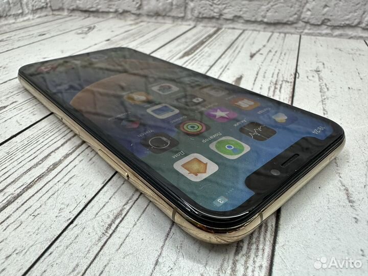 iPhone Xs, 64 ГБ
