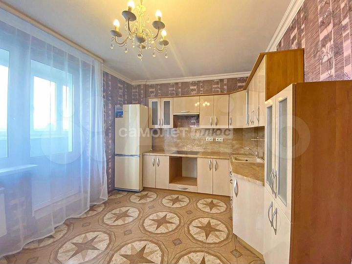 2-к. квартира, 70 м², 10/19 эт.