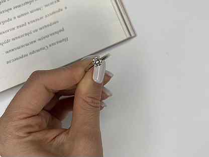 Кольцо с бриллиантом 0,63 карата
