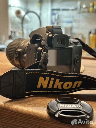 Фотоаппарат nikon d3000 + объектив(отдельный)