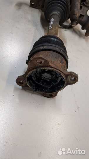 Ступица (кулак, цапфа) Mitsubishi L200, 2010