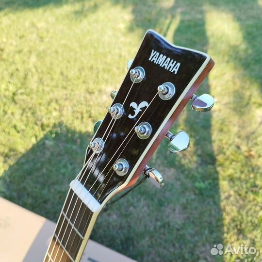 Гитара Yamaha FGX830C