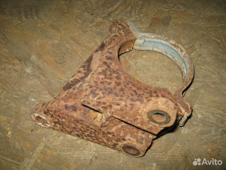 Кронштейн промежуточного вала Ford Focus 3