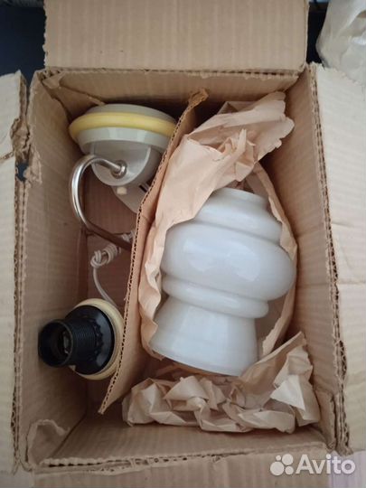 Настенный светильник бра