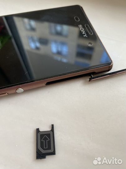 Sony Xperia Z3 (D6603), 3/32 ГБ