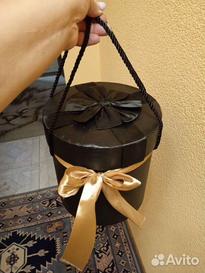 Коробка подарочная круглая