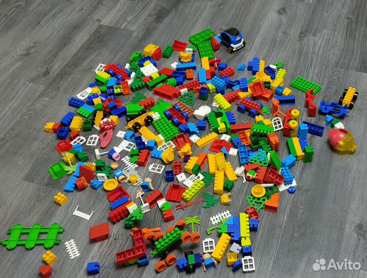 Конструктор Bauer 300 деталей