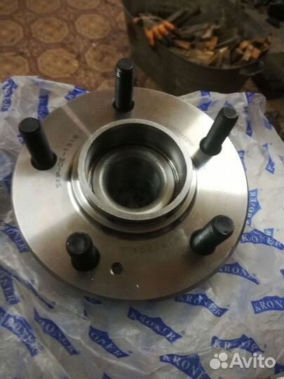 Задняя ступица(подшипник) Santa Fe 2wd